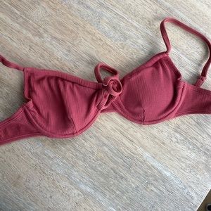 Toluca swim suit top in the size large- I am a double D and it fit well